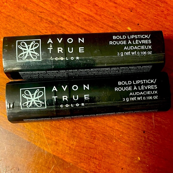 New Avon True colors Lipstick in Bold Bordeaux 2/$20 - Picture 2 of 5